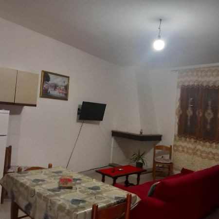 Вілла Holiday House In Сініскола Екстер'єр фото